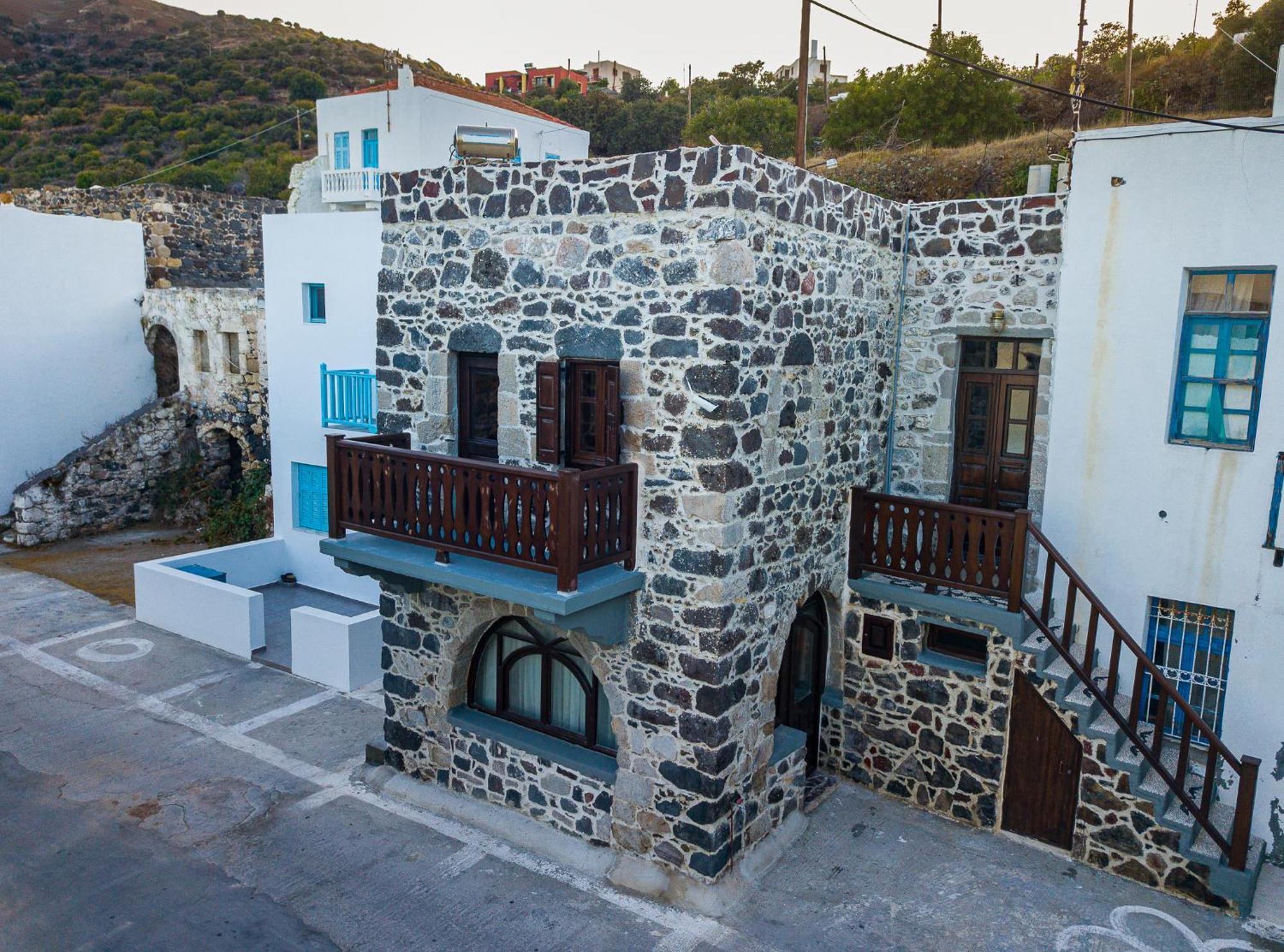 Plousiadi΄S Stone House Leilighet Skála Eksteriør bilde