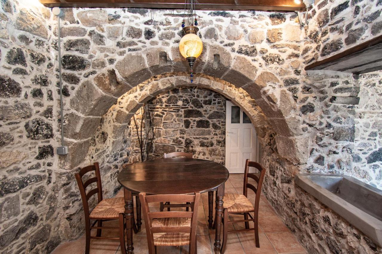 Plousiadi΄S Stone House Leilighet Skála Eksteriør bilde