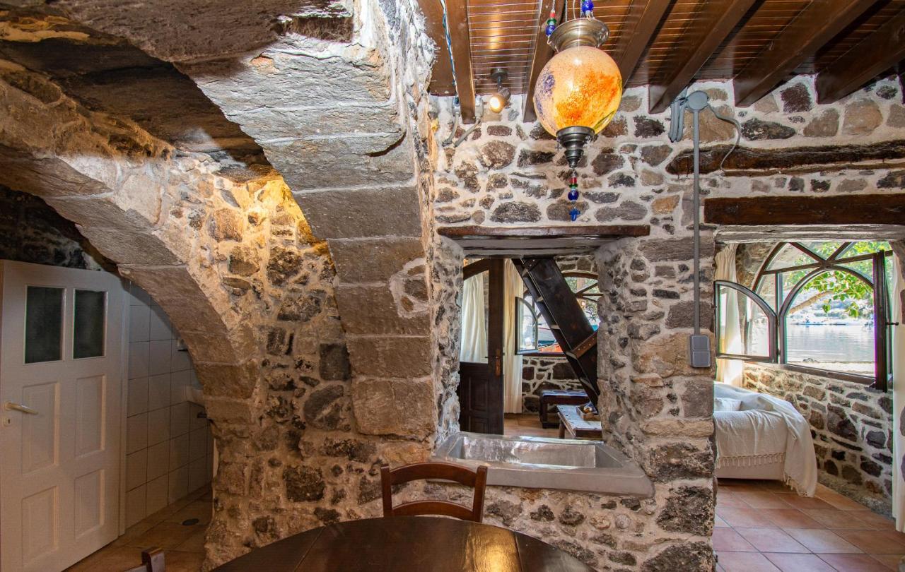 Plousiadi΄S Stone House Leilighet Skála Eksteriør bilde