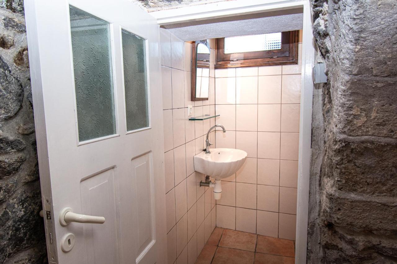 Plousiadi΄S Stone House Leilighet Skála Eksteriør bilde
