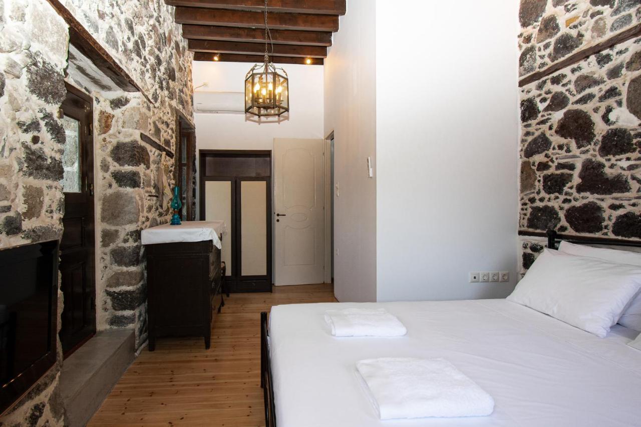 Plousiadi΄S Stone House Leilighet Skála Eksteriør bilde